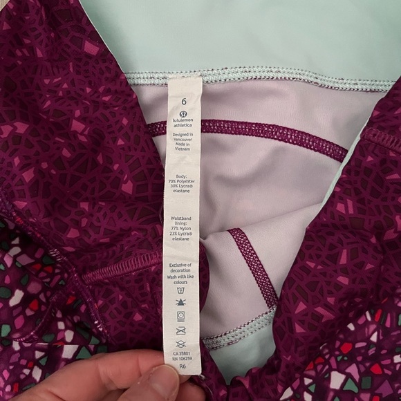 Lululemon Speed Track Short
Paradise Camo Multi Paradise Geo Regal Plum Multi 6 - Picture 5 of 7